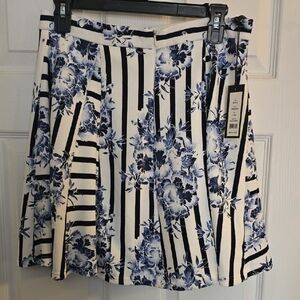 Romeo & Juliet Couture Black and Blue Floral A-Line Skirt